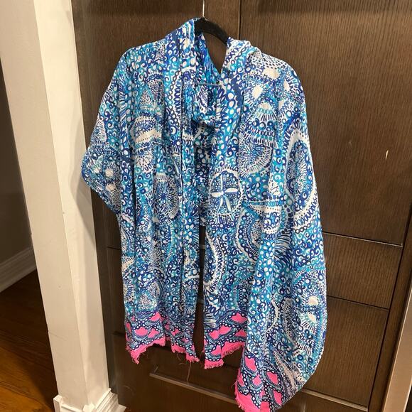 Lilly pultizer scarf shall one size